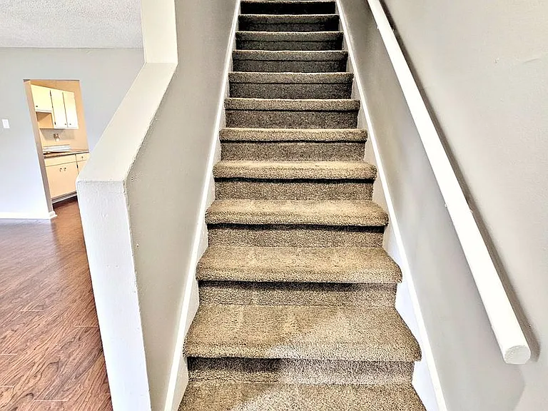 Avalon Cove Townhomes — Photo 18
