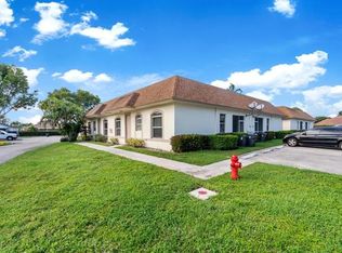 11959 Sturbridge Ln, Wellington, FL 33414