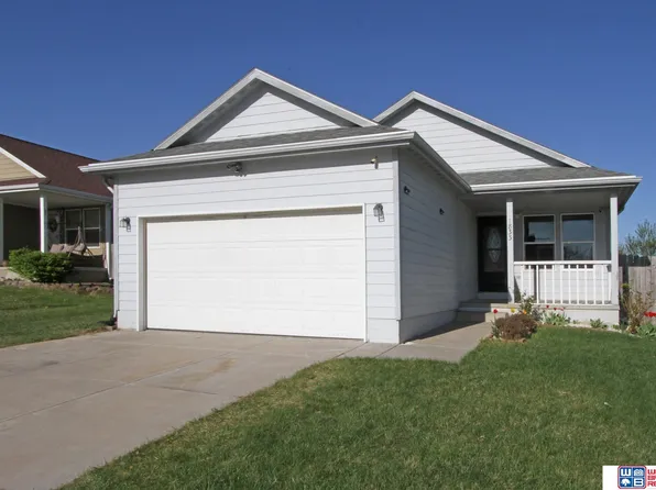 1833 NW 47th St, Lincoln, NE 68528