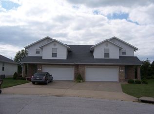 1825 N Cedarcrest Ave, Nixa, MO 65714