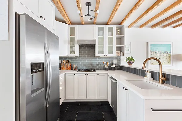 Sold by Compass | media 4