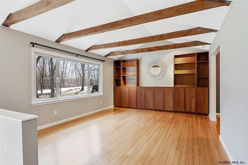 5th image of 82 SAND HILL Road