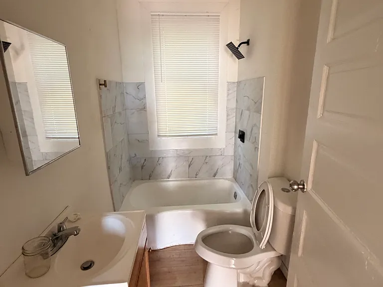 871 Oak St #1 — Photo 7