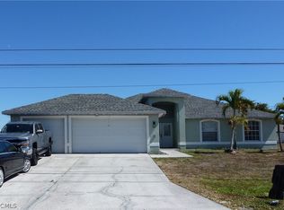 513 SE 16th Place Cpe, Coral, FL 33990