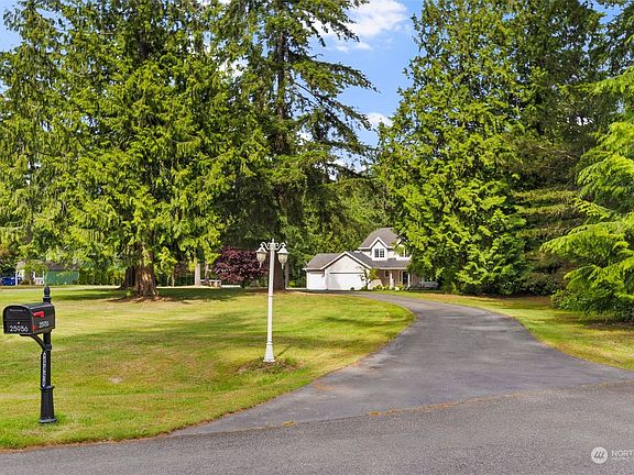 3rd image of 25956 Rolling Hills Place NE