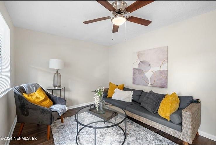 1st image of 947 Brookmont Ave E #1
