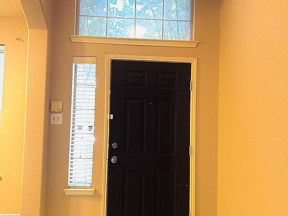 3rd image of 8300 Fountain Ridge Dr