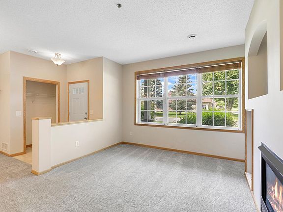 5th image of 11385 Chisholm Cir NE Unit E