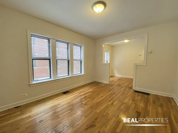 3829.5 N Fremont St #E2, Chicago, IL 60613