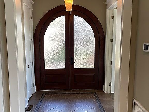 Entry Foyer, Level 1