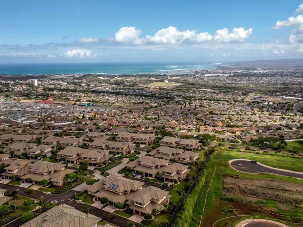 51 Pohina St Unit 1704, Wailuku, HI 96793