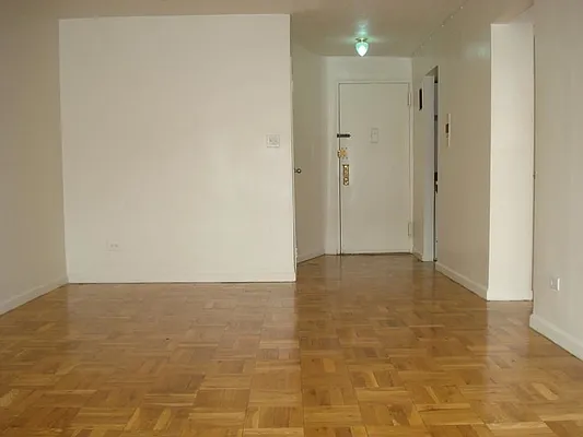 Rented by Alma Realty Corp. | media 7