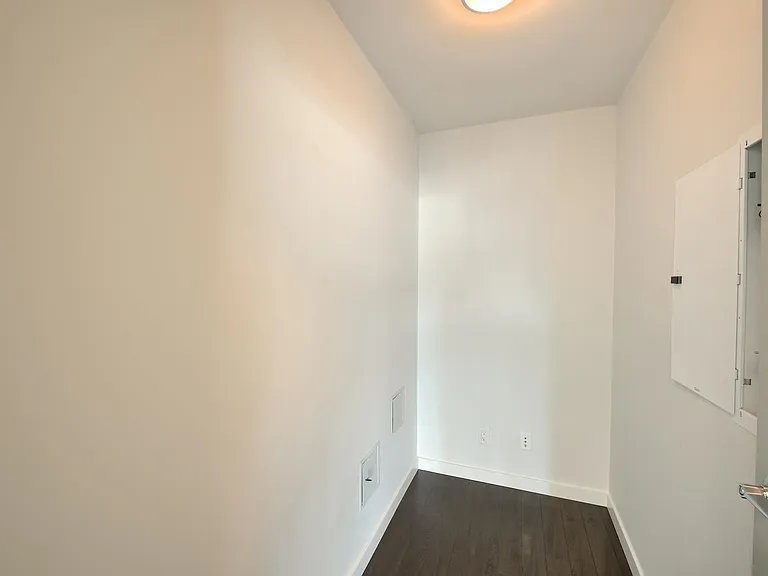 161 W Georgia St #705 — Photo 7