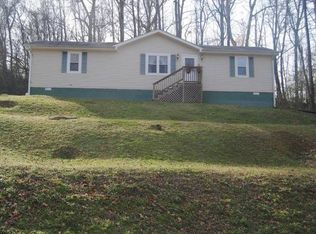 365 Lakeshore Dr S, Muscle Shoals, AL 35661