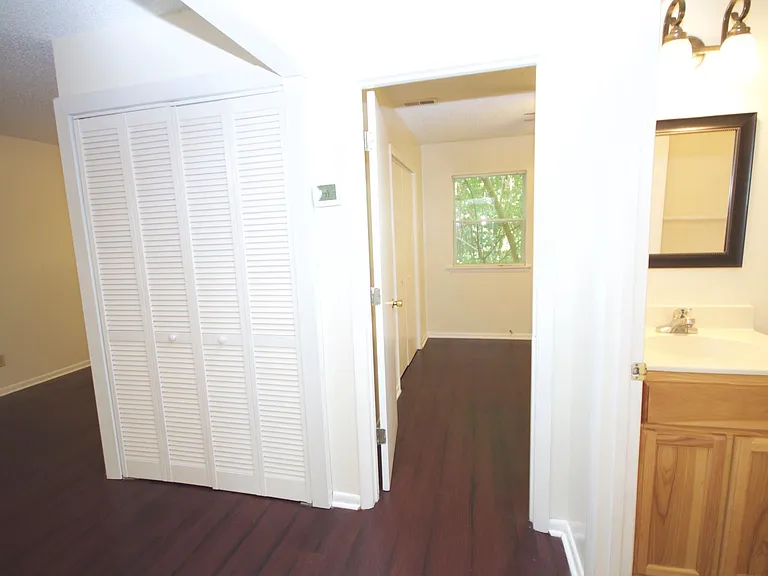 105 Bearwood Dr — Photo 6