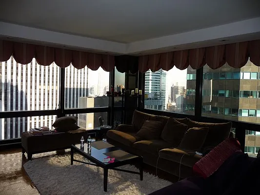 Rented by NY NY Condo, Inc | media 32