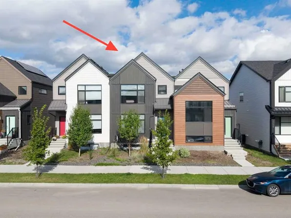 20548 Main St N, Calgary, AB T3M 3E9