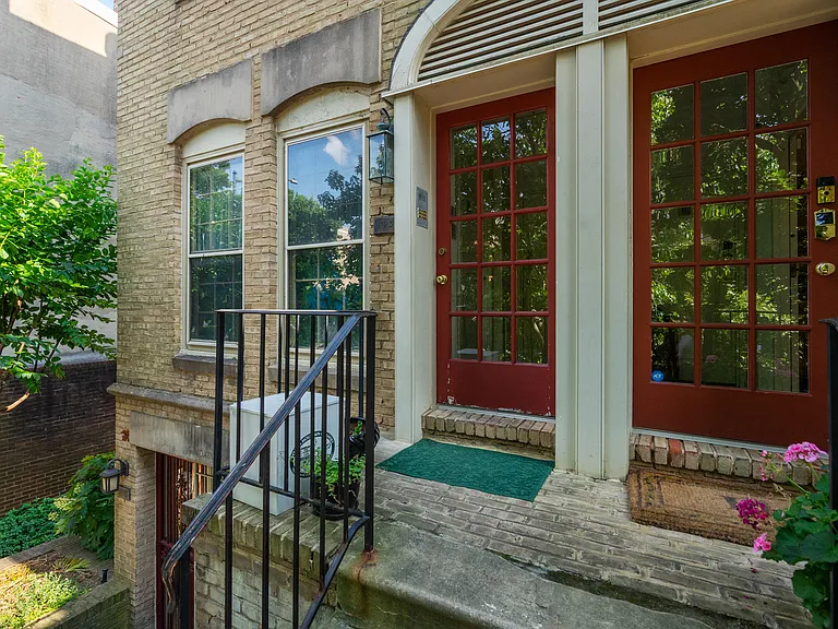 225 C St NE #63 — Photo 12