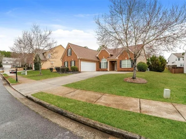 470 Canyon Way SW, Atlanta, GA 30349