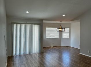 5725 Monterey Pl, Palmdale, CA 93552