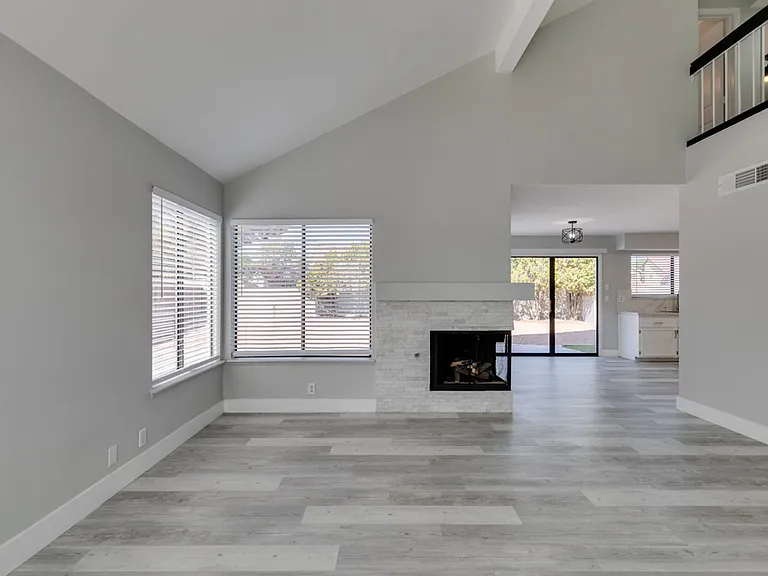 91 Trevor Dr — Photo 14