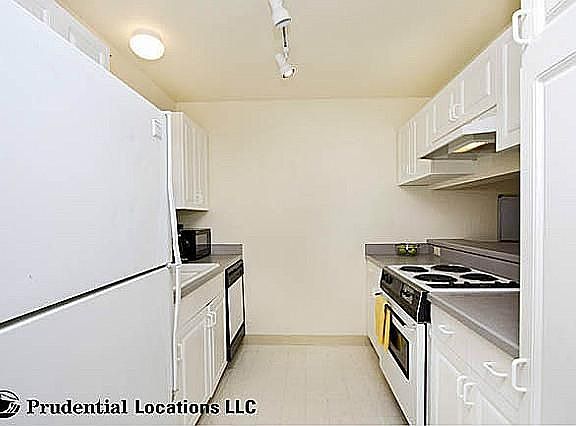 3rd image of 3054 Ala Poha Pl APT 807