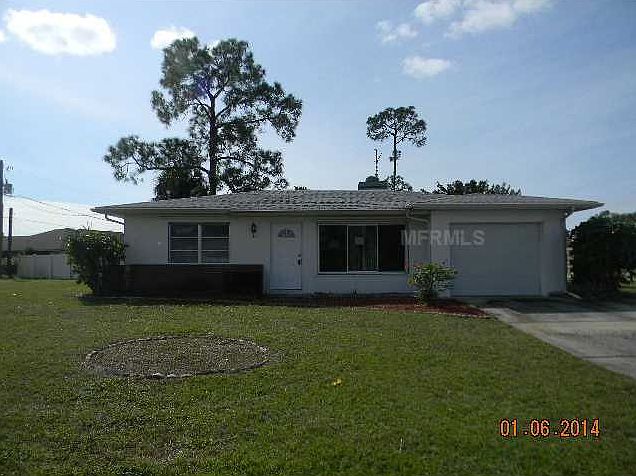 1st image of 23061 Peyton Pl