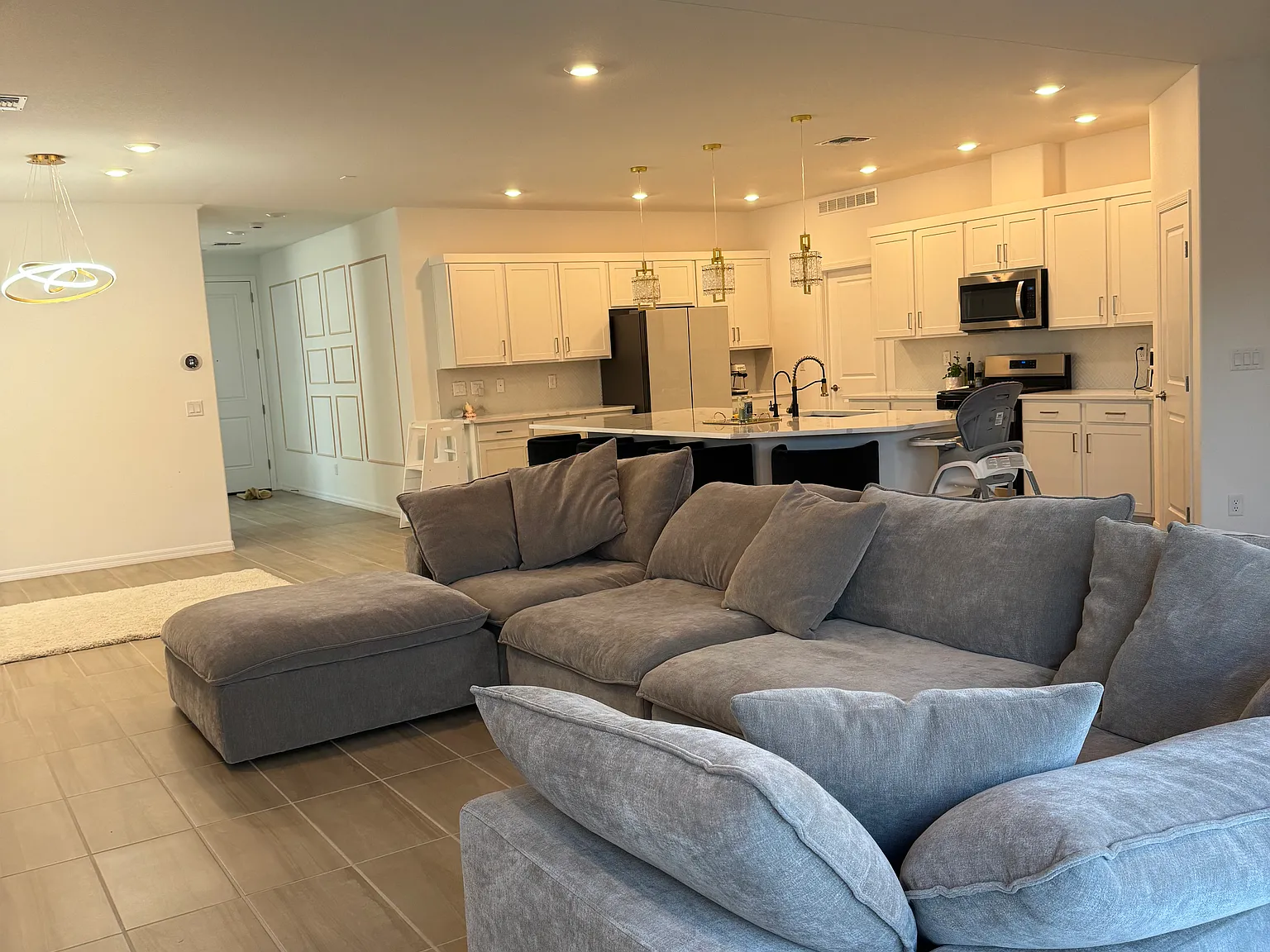 4 bed, 3021 sqft, $950 — Photo 4