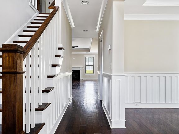 4th image of 104 Quail Creek Dr