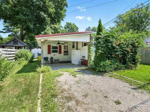 107 2nd St, Beaverton, MI 48612