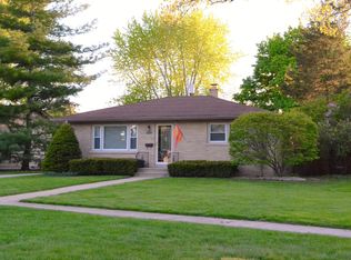 7910 Pershing Blvd, Kenosha, WI 53142