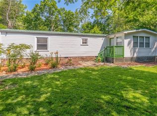 4509 Oakley Ct, Walkertown, NC 27051