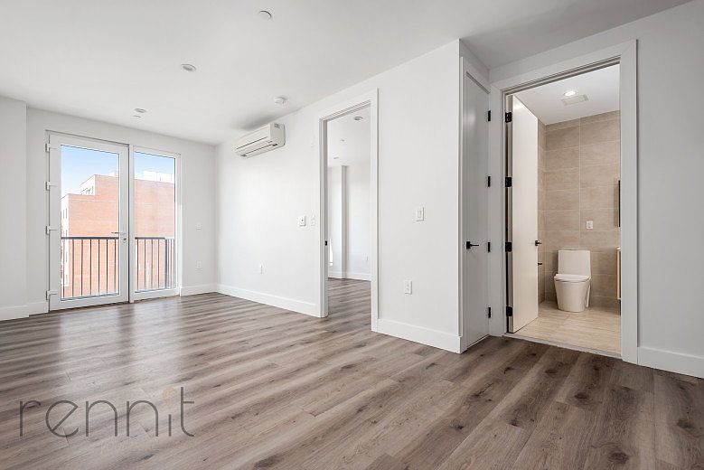 1st image of 125 Kings Hwy APT 6D