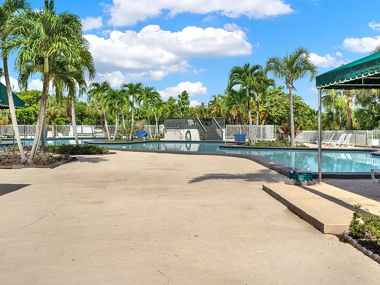 7104 SW 110th Ave — Photo 21