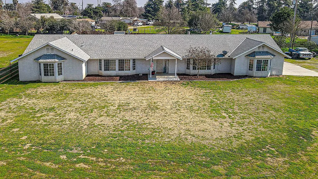 24363 Camellia Ct photo 1