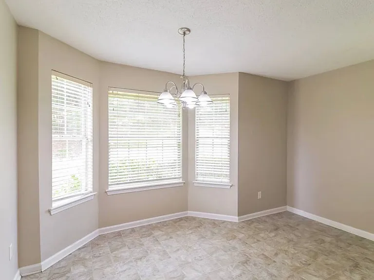 6849 Fireside Ln — Photo 5