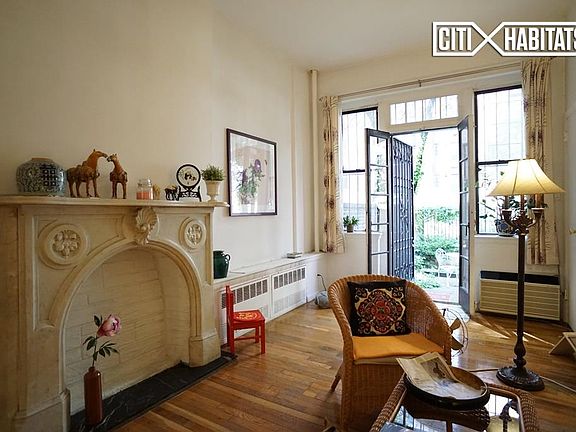 3rd image of 521B E 85th St APT 1W
