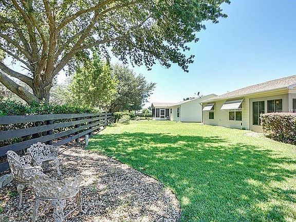 4th image of 2720 Privada Dr
