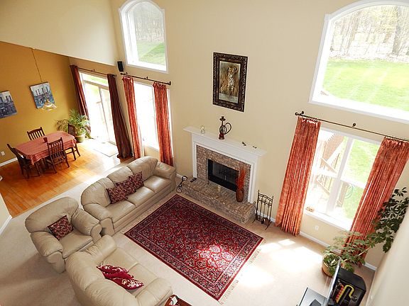 5th image of 1186 Alexandria Ln