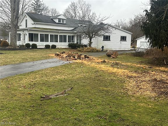 3rd image of 3119 W Water St