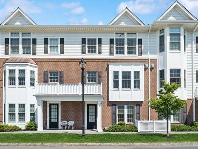 302 Grist Mill Circle, Roslyn, NY, 11576