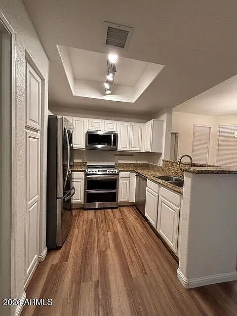 2 bed, 2.0 bath, 997 sqft, $1,850 — Photo 3