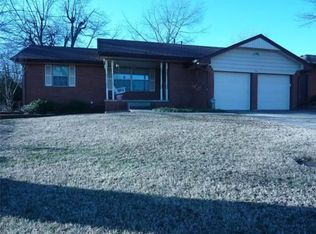 324 Reynolds Rd, Edmond, OK 73013