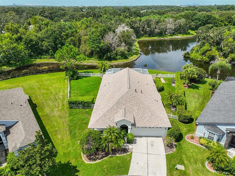 1st image of 621 Straw Lake Dr