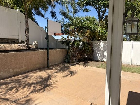3rd image of 30978 Riverton Ln