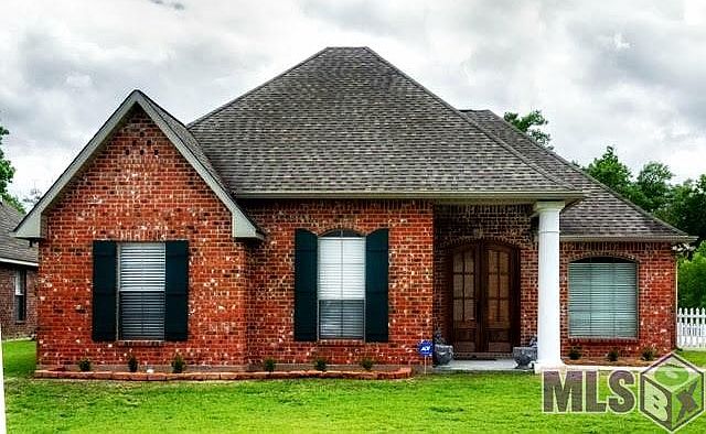 1st image of 10040 Angela Dr