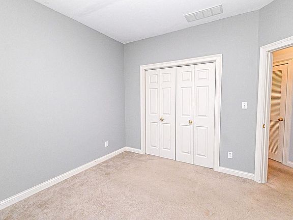 5th image of 4005 Pine Lake Ct