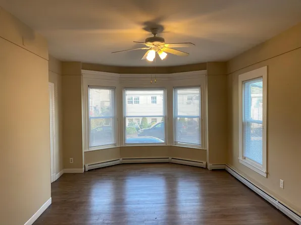 52 Bramhall St #4, Portland, ME 04102