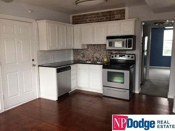 4th image of 626 S 19th St APT 8