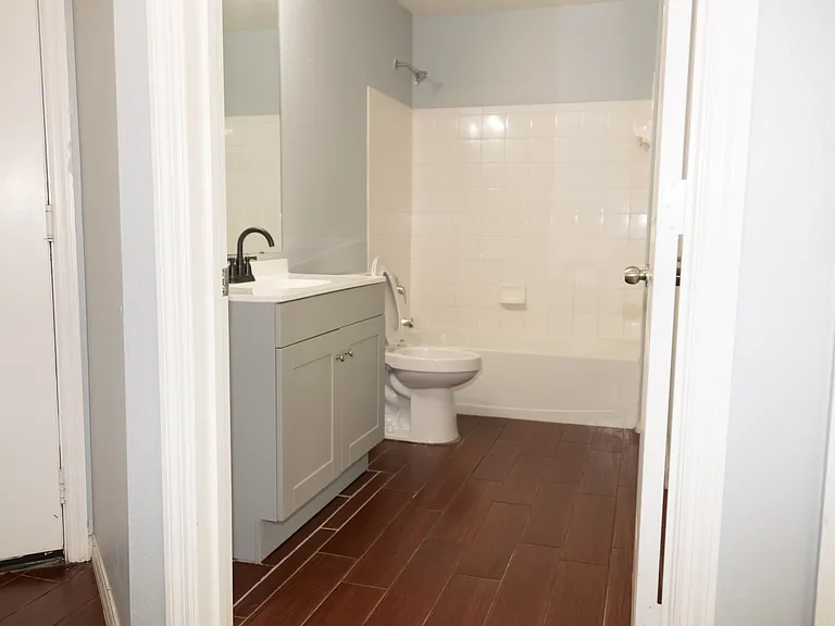 2025 Erving Cir #4207 — Photo 74